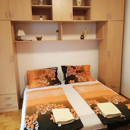 Pavai Appartement *