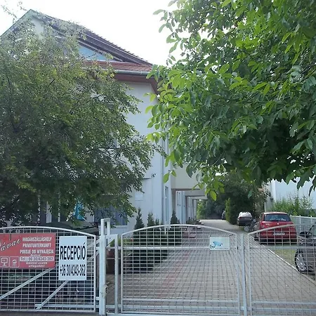 Pavai Appartement *