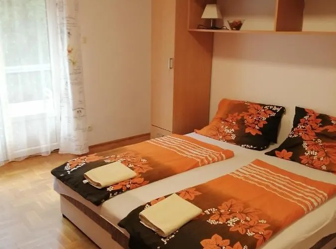 Apartman Pávai *