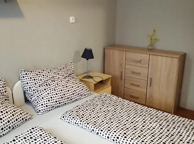 Pávai *