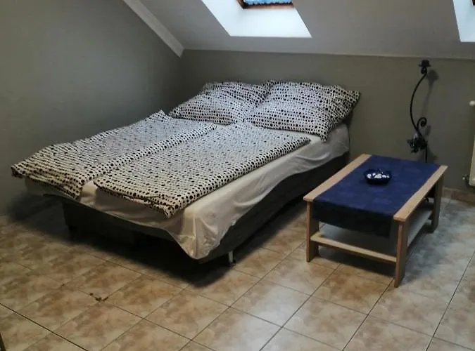 Pávai *