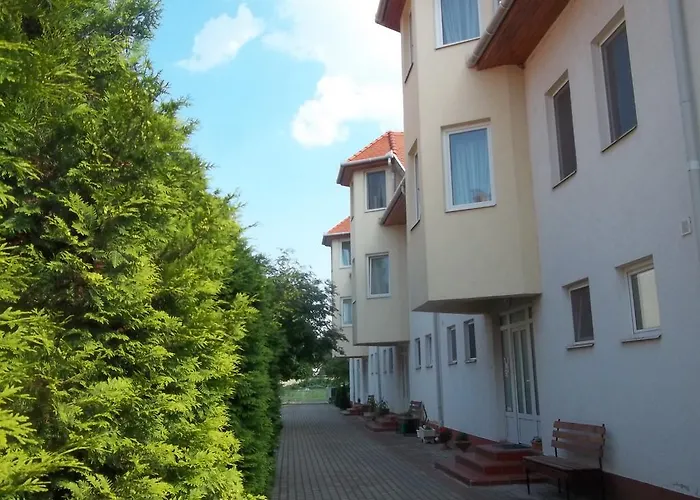 Apartment Pavai *
